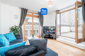 City Centre Penthouse Apartment Large Terrace & Secure Parking